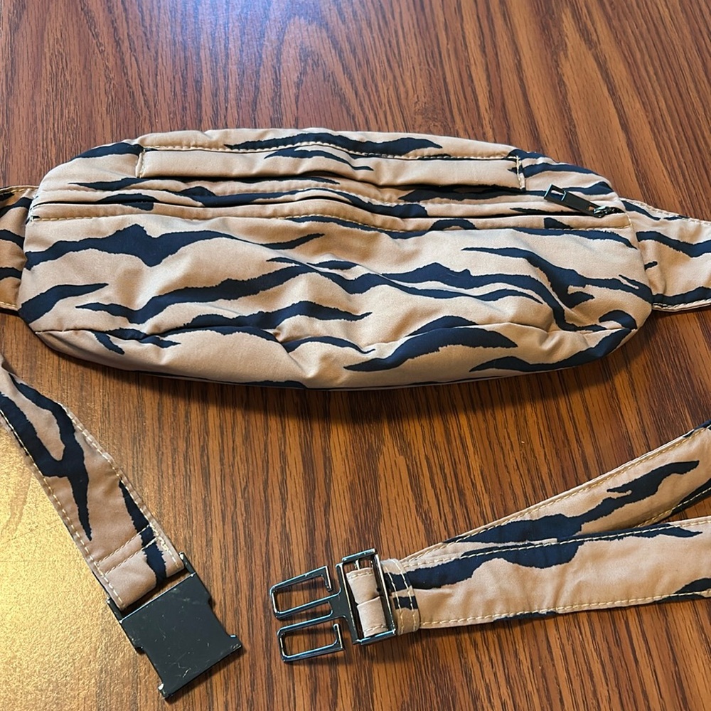Fanny pack